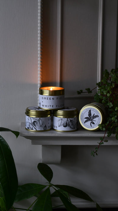 Green Fig & White Flowers Candle – 70g Gold Tin