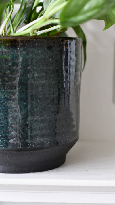 Clovelly Sapphire premium Glaze planter (14cm plant pot)