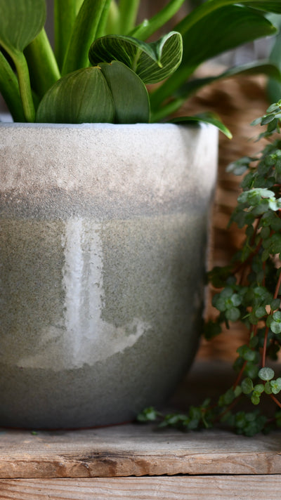 Suus Latte Ceramic Pot (D15 x H13cm) – Warm Reactive Glaze Planter